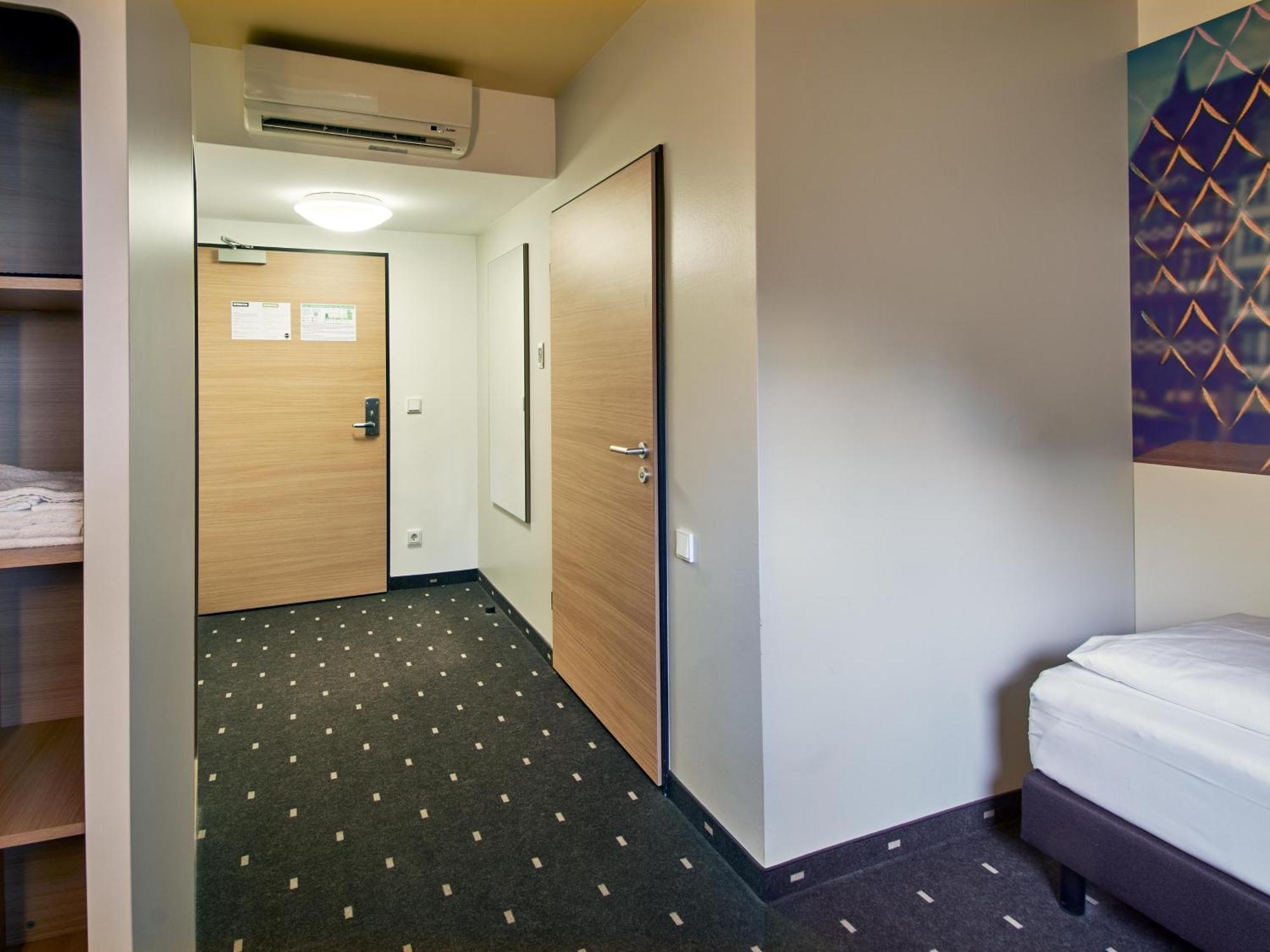 B&B Hotel Frankfurt-Nord Frankfurt am Main Ngoại thất bức ảnh
